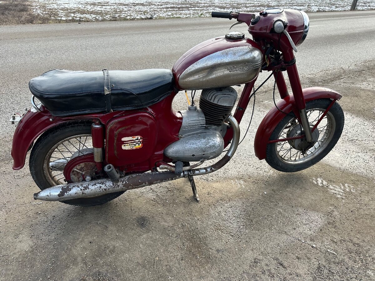 JAWA 250 / 559