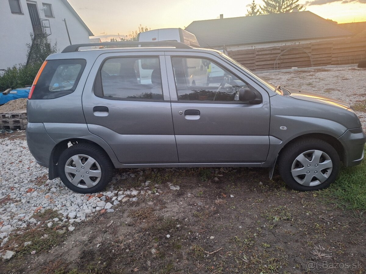 SUBARU JUSTY BENZÍN 4X4