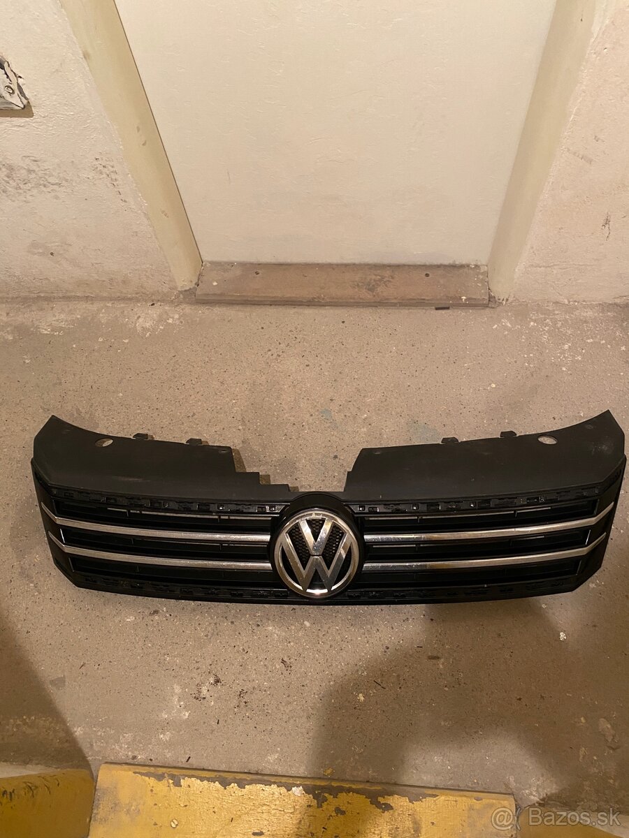 PREDNÁ MASKA VW PASSAT B7