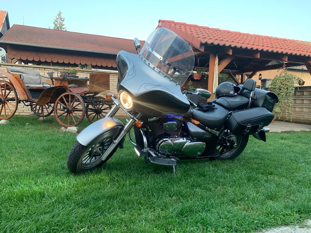 Suzuki intruder 800