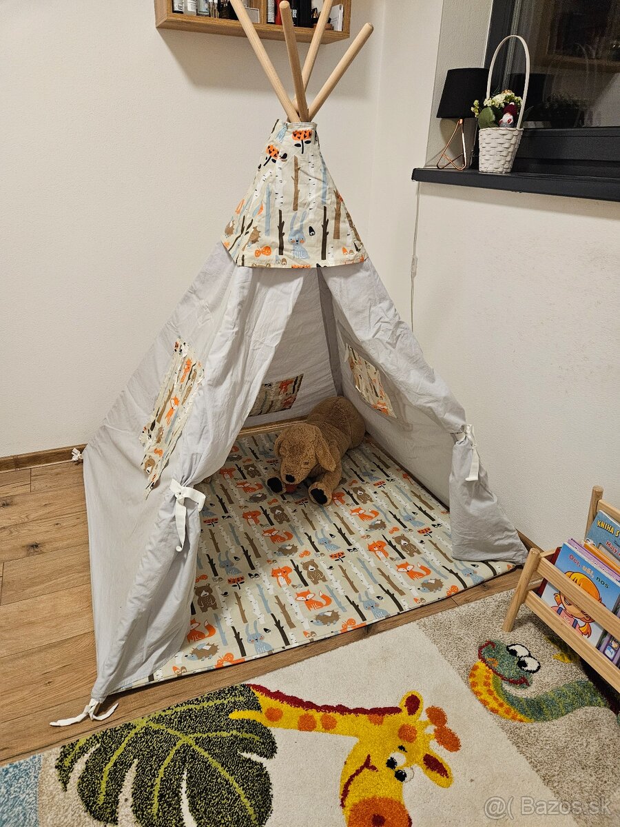 Teepee stan lesné zvieratká