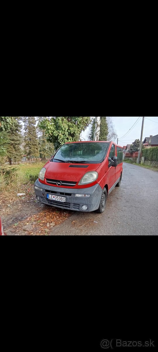 Opel Vivaro 1.9 cdti 74kw 9 miesne