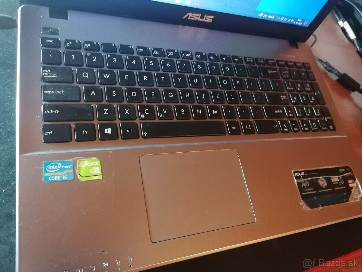 Predám 15,6" notebook Asus x550vb, windows 11.