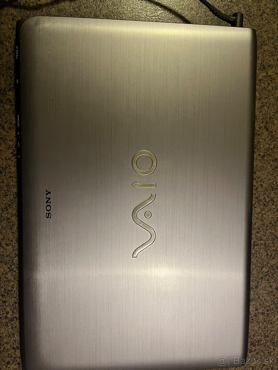 Sony Vaio na náhradní díly