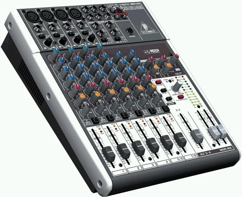 Behringer XENYX 1204 USB Analógový mixpult