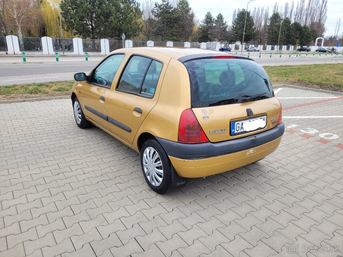 Predam Renault clio 1.4 16v benzín kW 74 r.v 2001