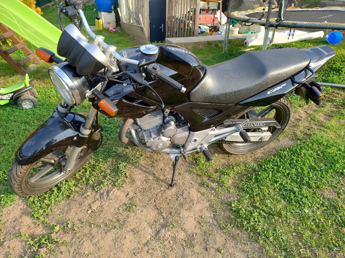 Honda CBF 250