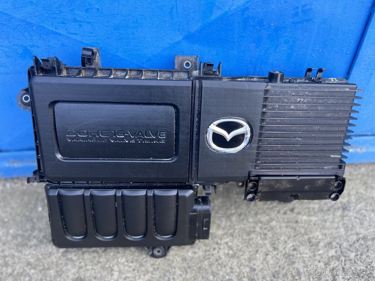 Mazda 3 1.6 77kw airbox komplet