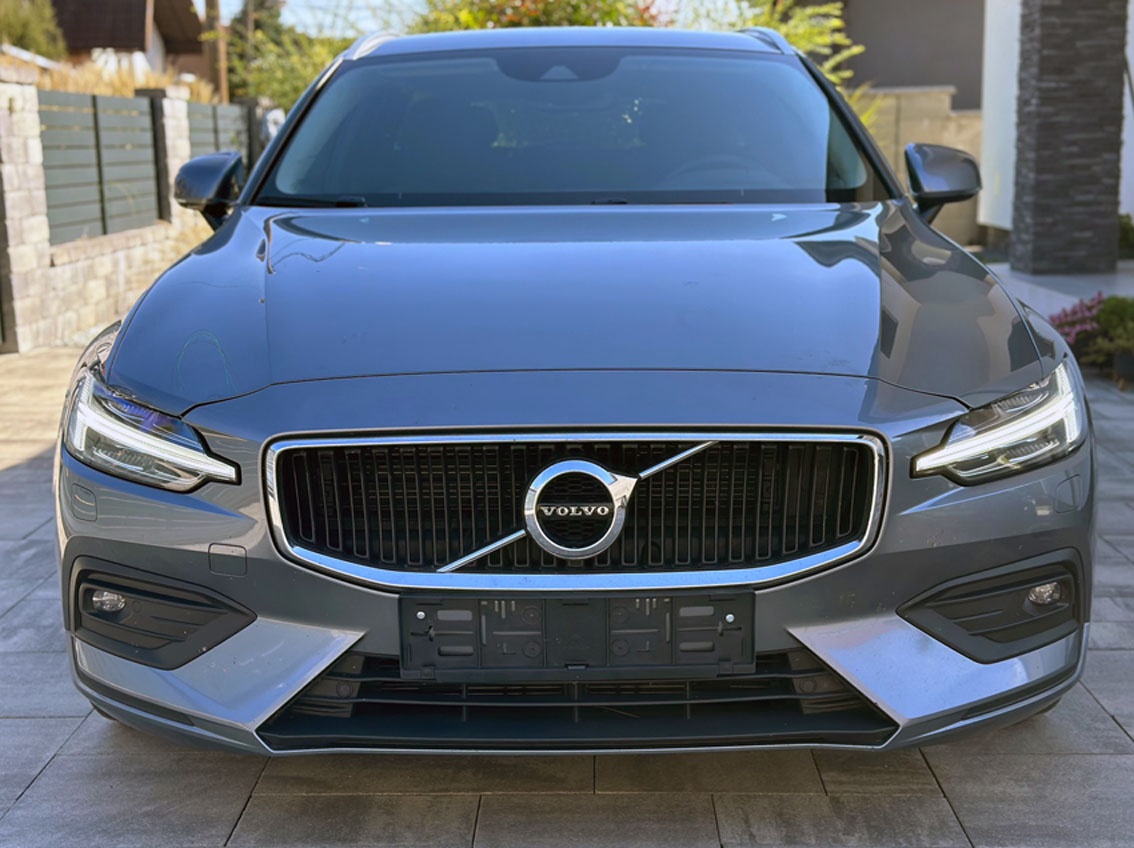 Volvo V60 D4 Momentum AT 2021 ✅ ODPOCET DPH✅