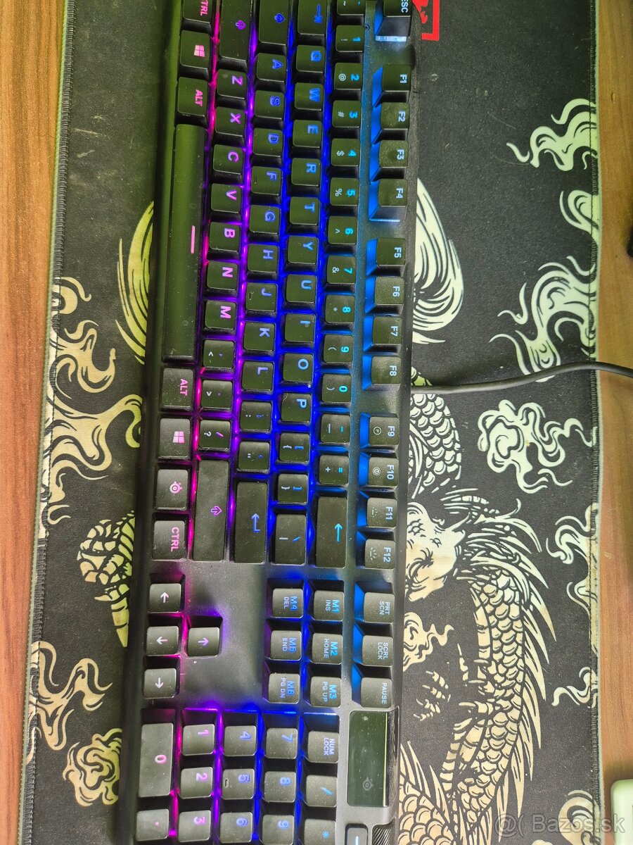 Klavesnica steelseries apex 5