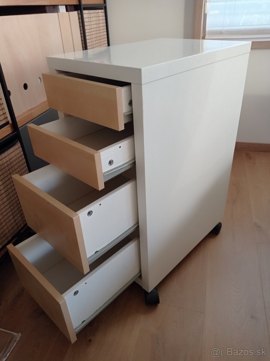 Šuflíková skrinka na kolieskach IKEA