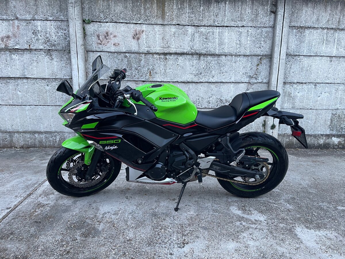 Kawasaki Ninja 650 akrapovic výfuk 2021 dohodou