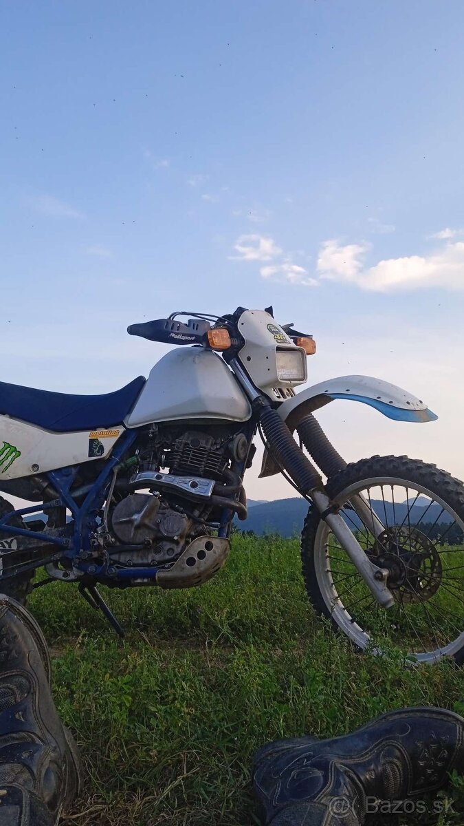 Predám Suzuki DR 600 S