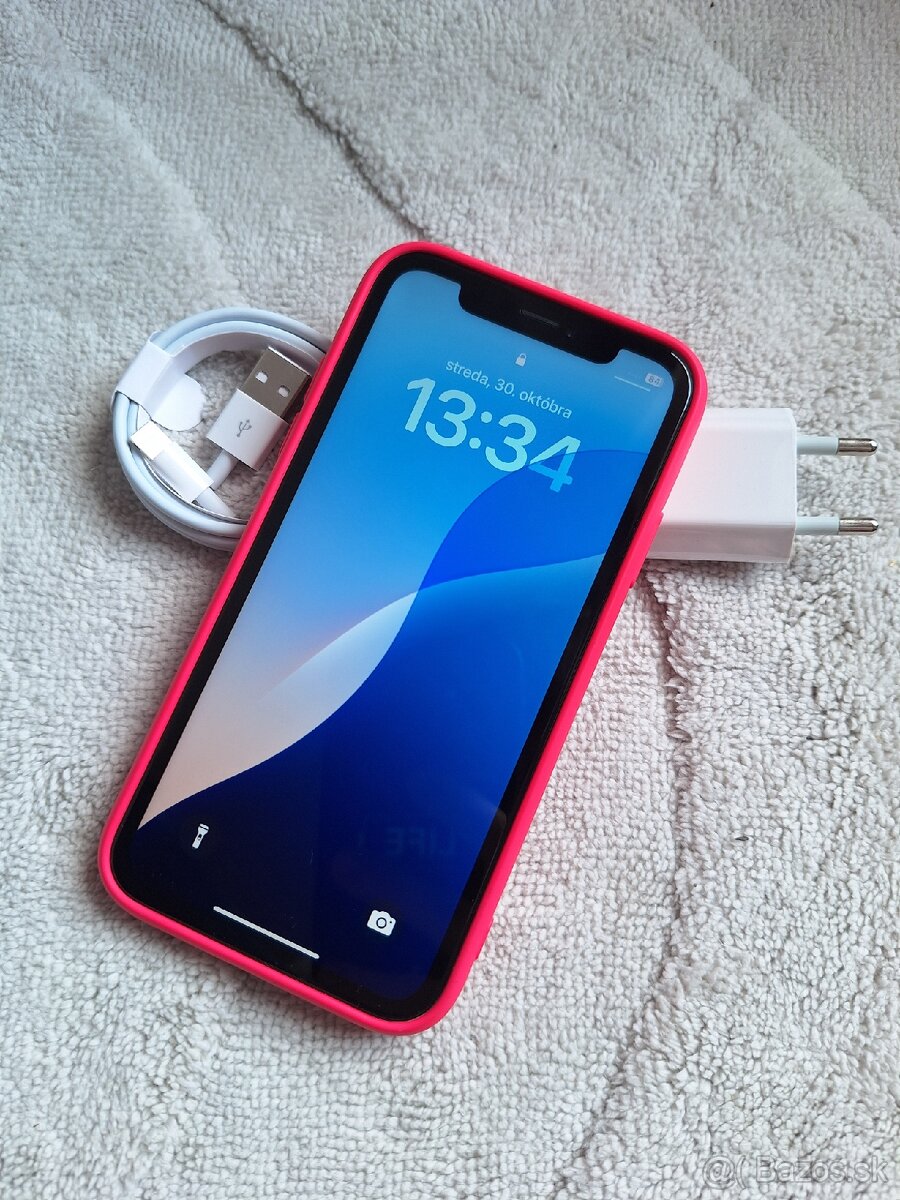 iPhone XR 64GB modrý