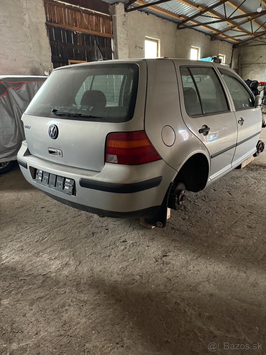 Volkswagen Golf 1,4i 16V