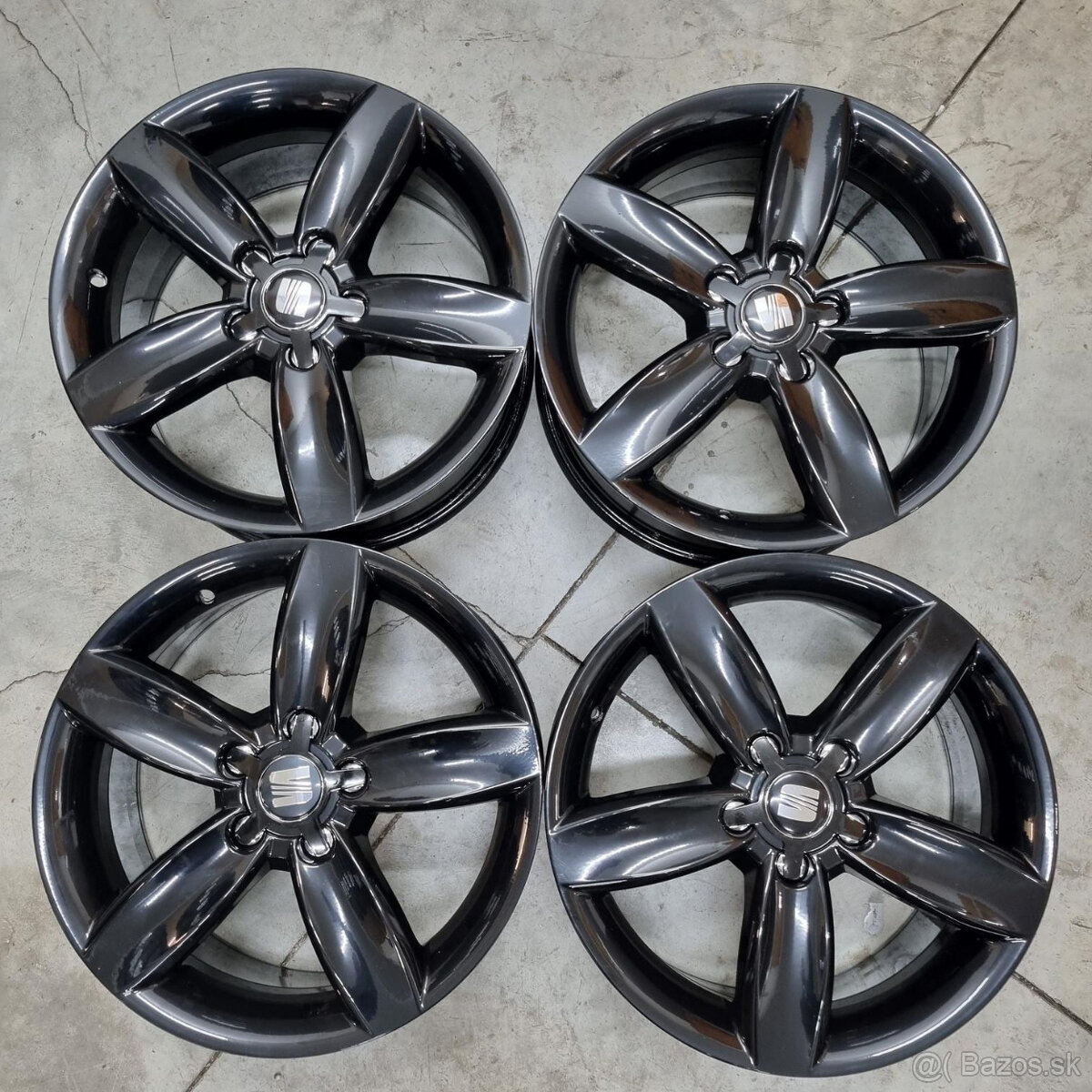 SEAT hliníkové disky 5x112 R17 ET54