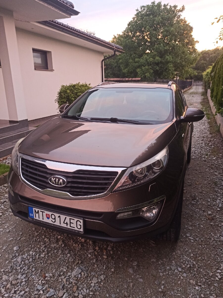 Kia Sportage benzín + LPG, 2,0(120kw), 4x4.