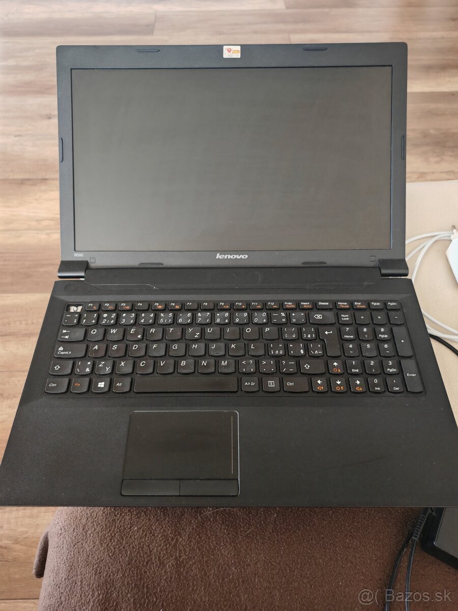 Lenovo B590