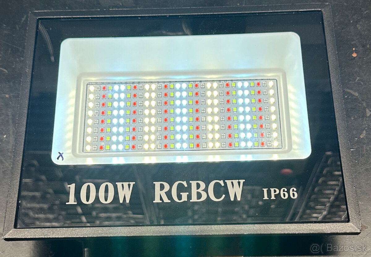 WiFi RGBCW reflektor 100W IP66