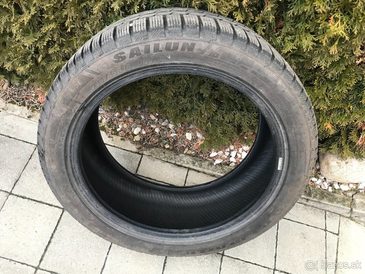 Predám zimné pneumatiky 235/45 R18