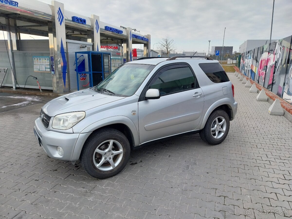 Predam toyota rav4 2.0 d4d 85kw M5 Rok2004 3dv Ťažné