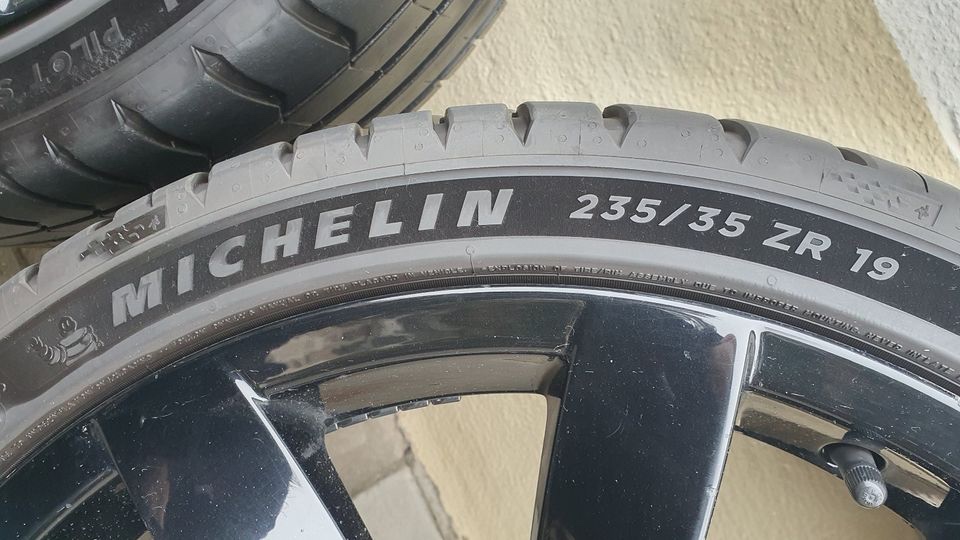 Letné Michelin 235/35 ZR19