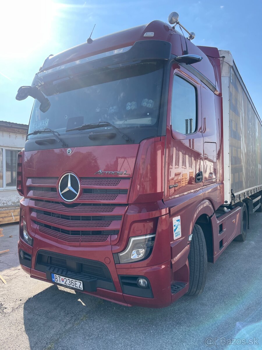 Mercedes ACTROS 1848 tahac + naves SCHMITZ