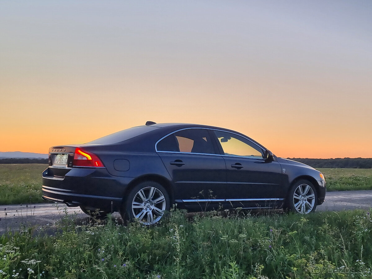 VOLVO S80II 3.2 AWD 175kW