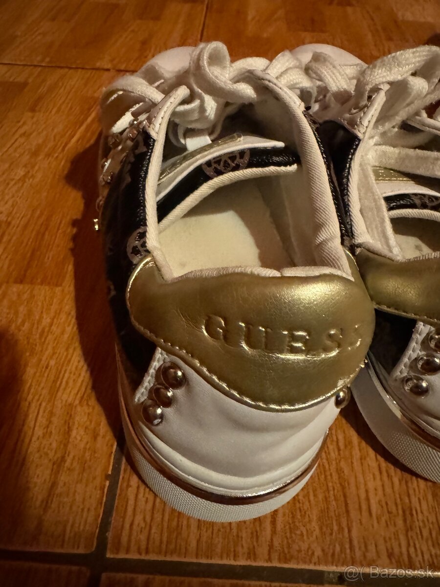 Guess sneakers tenisky