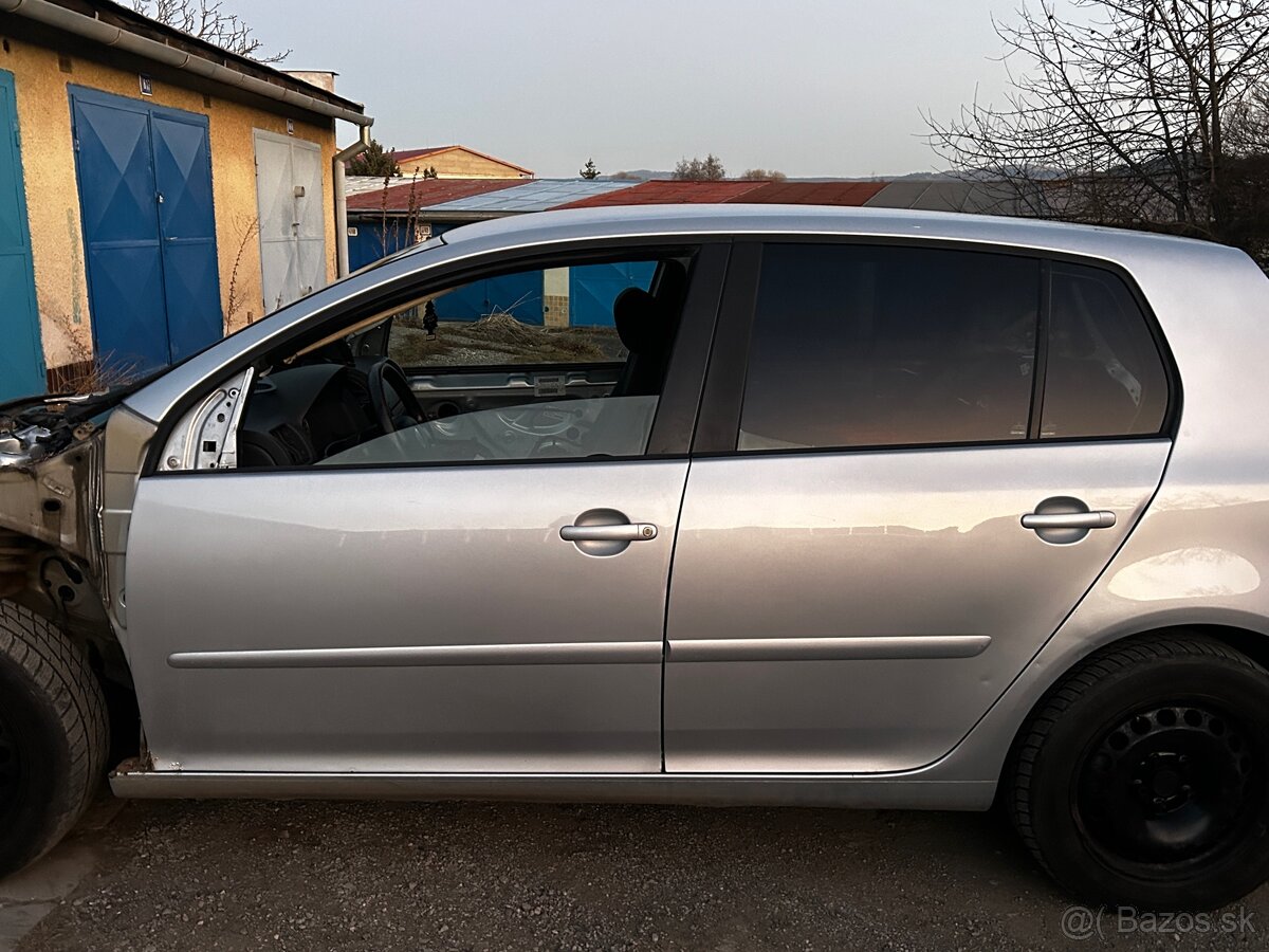 Dvere Volkswagen Golf 5