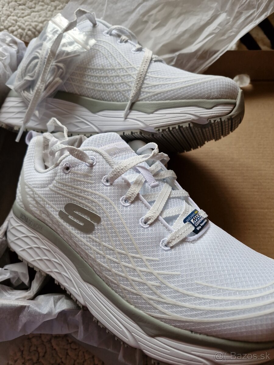 SKECHERS 41