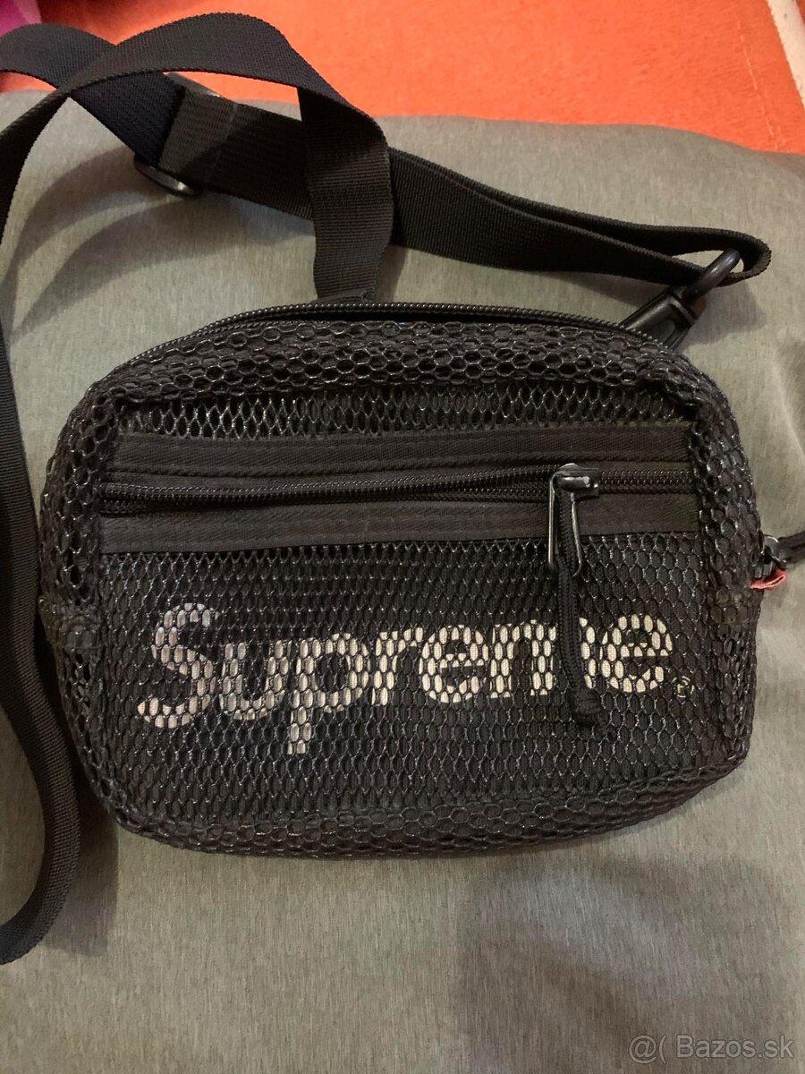 Supreme shoulder bag