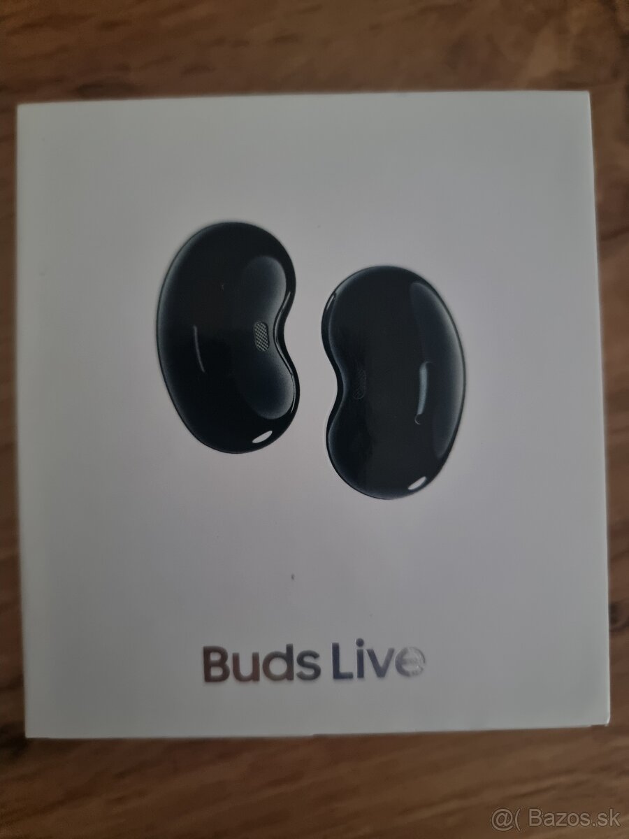 Buds live