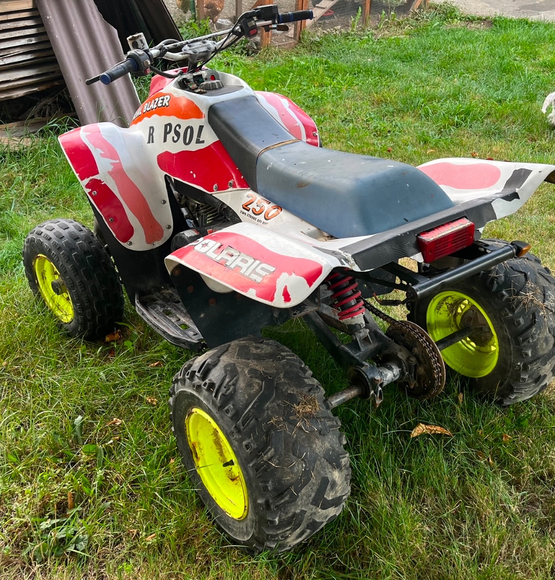 Polaris blazer 250