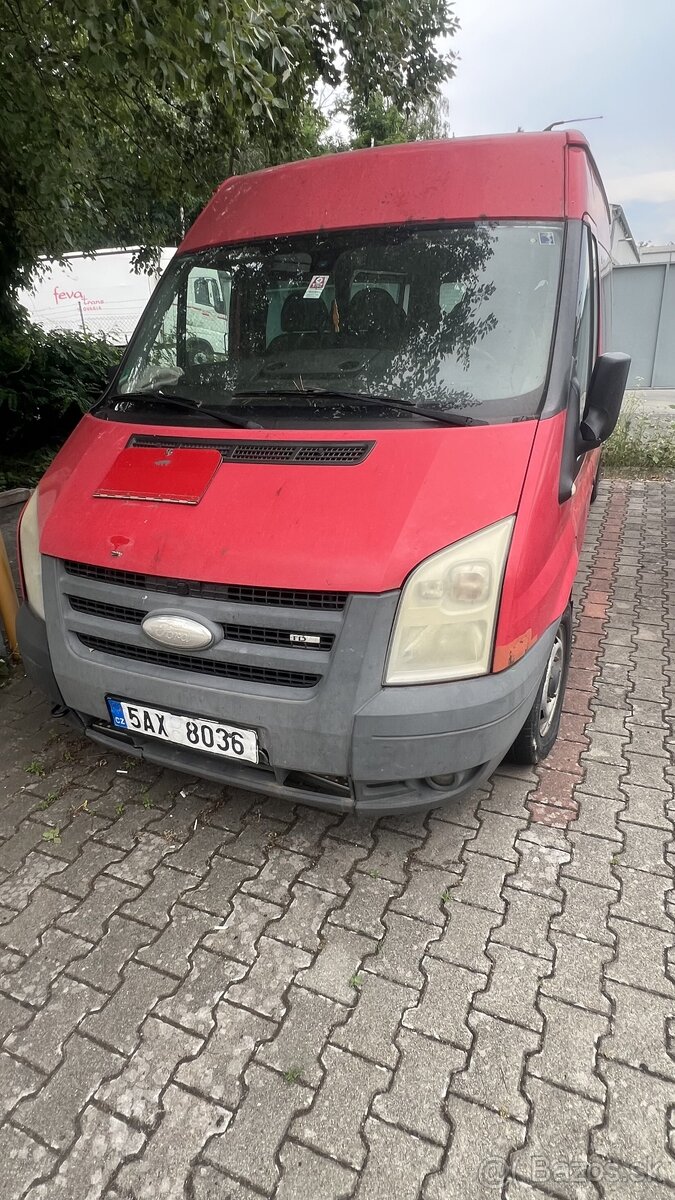 Predám Ford Transit na náhradné diely