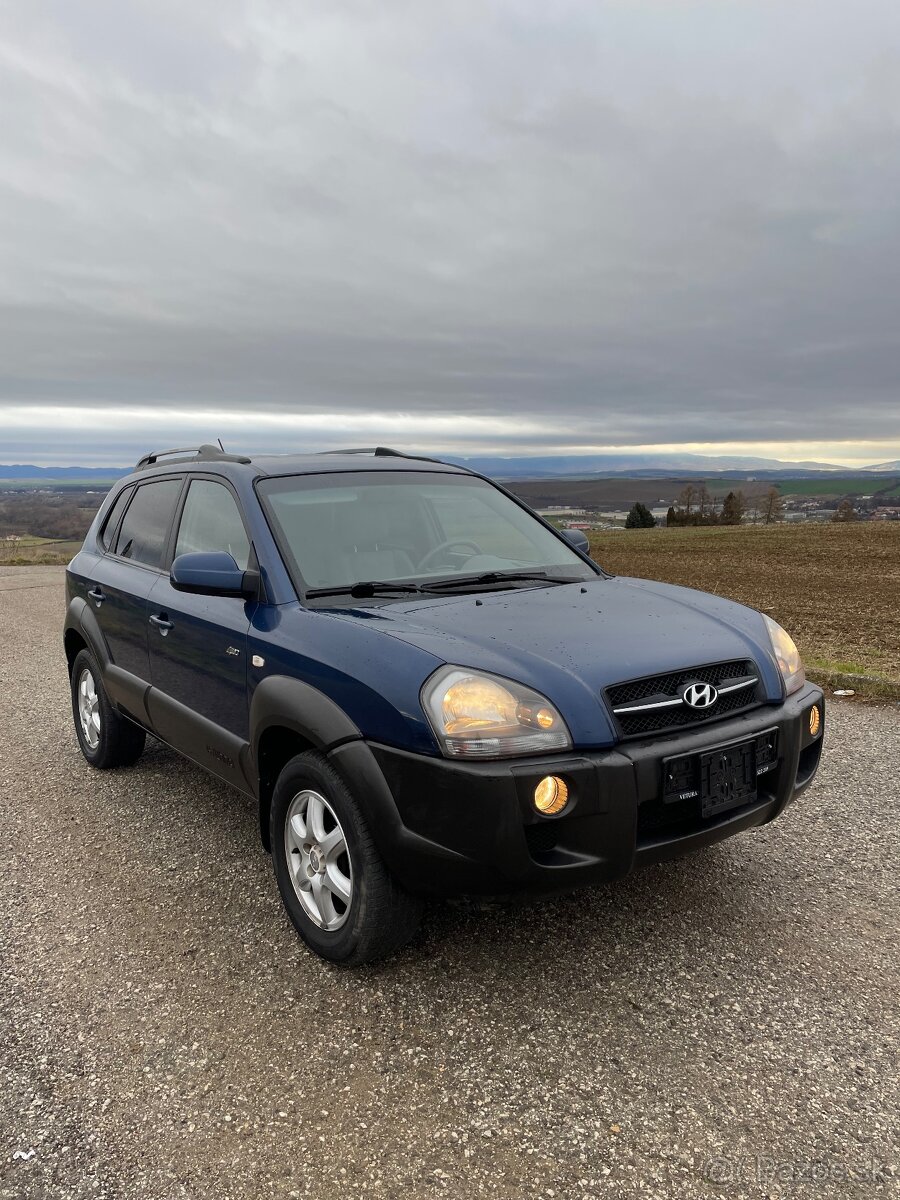 Hyundai Tucson 4x4 manuál