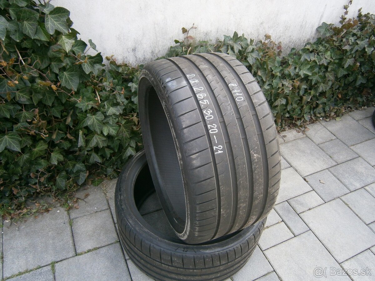 Predám 2x letné pneu Bridgestone 285/30 R20 99YXL