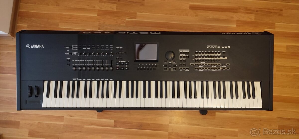 ZLAVA YAMAHA MOTIF XF8 syntetizátor s puzdrom na kolieskach