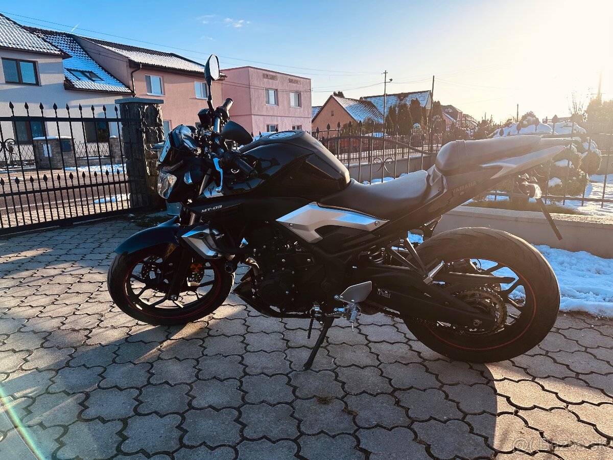 Yamaha MT-03