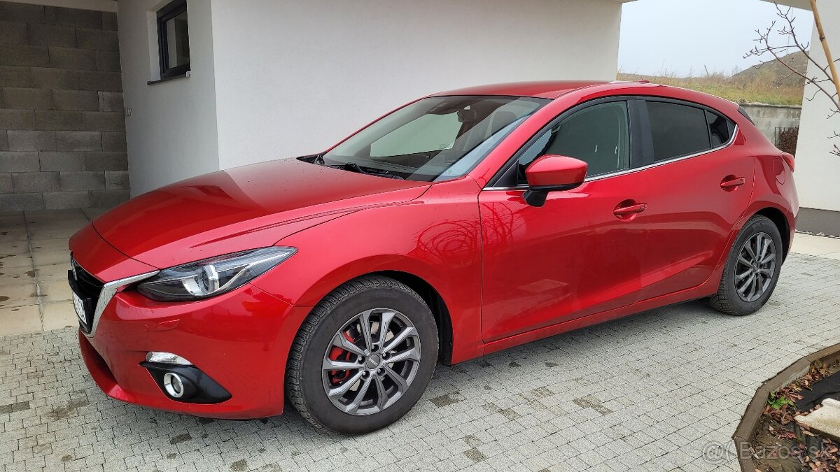 Mazda 3 - 2014  benzín 2.0  Revolution