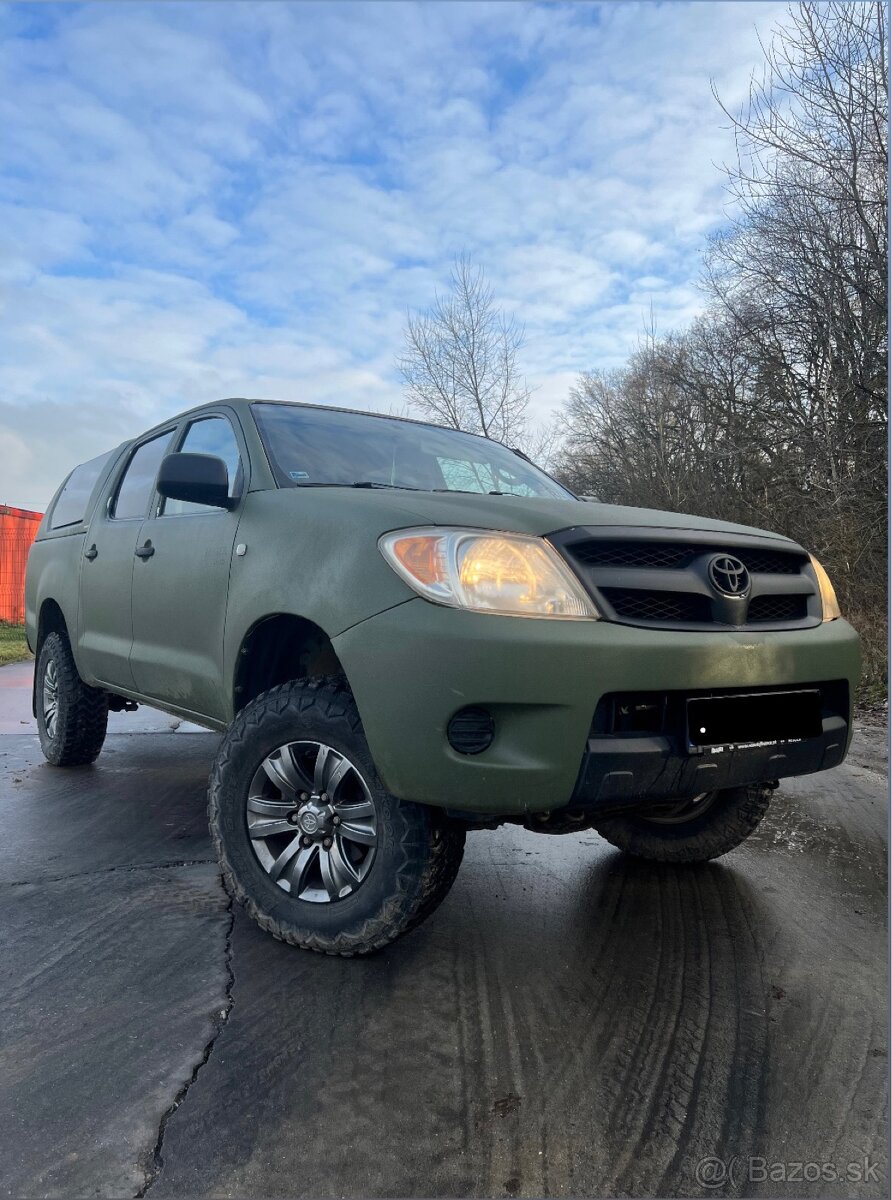 TOYOTA HILUX 2.5D