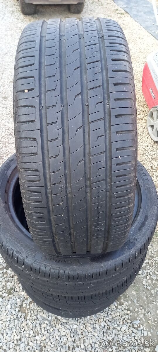 Predám letné pneu Barum 225/45r17 Y