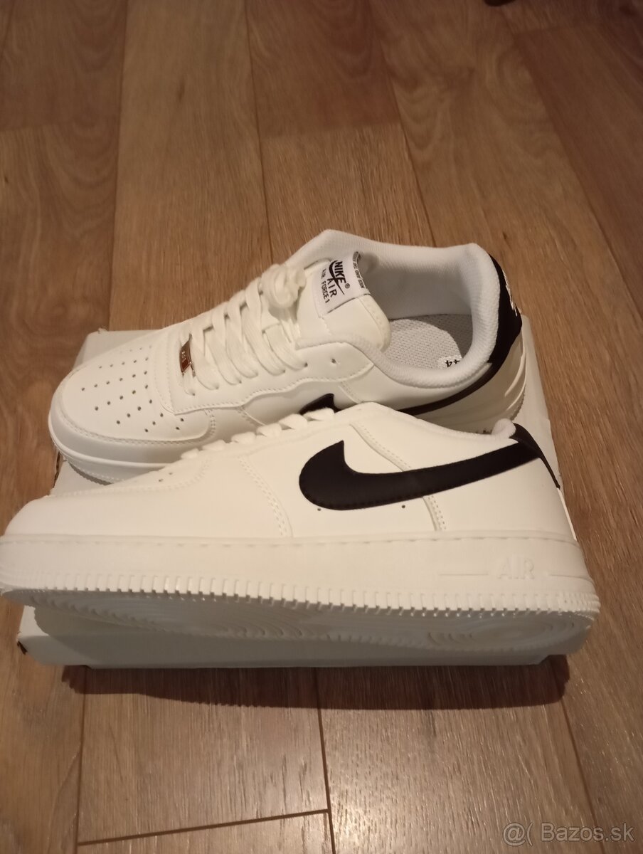 Predám Nike air force 1 veľkosť 44/27,5cm