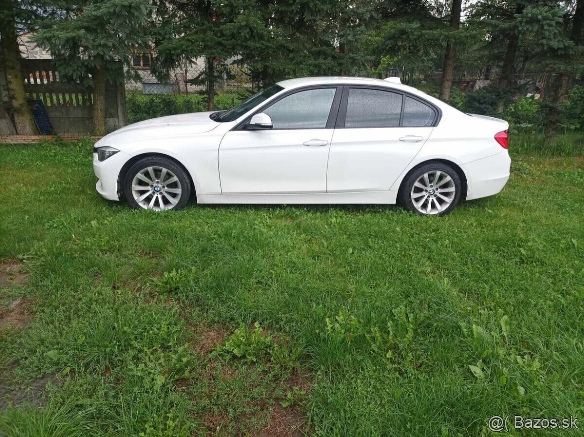 Prodám náhradní díly z F30 320d 2016, AlpinWeiss A300