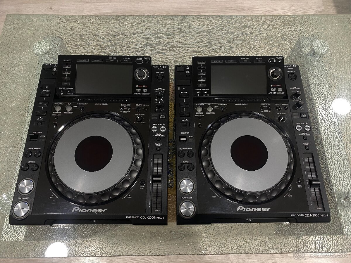 PIONEER CDJ-2000nexus