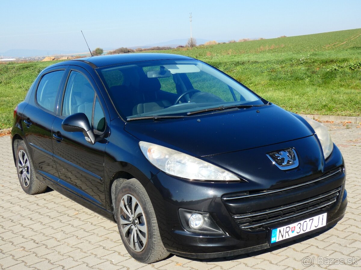 Peugeot 207 1,4  , 2010 , 128 000 km