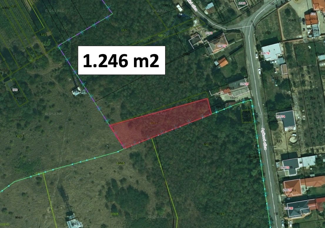 Véč – 1.246 m2 POZEMOK na MD / karavan / chatku