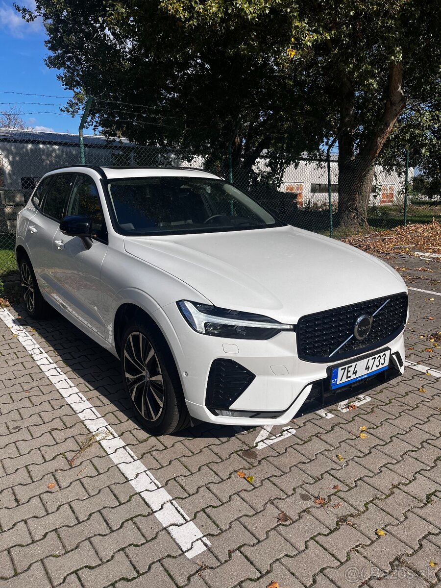 Volvo XC60 PLUS DARK 2,0 B5 Mild-Hybrid 4x4