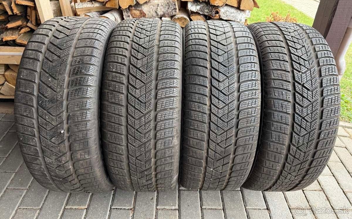 4x Pirelli 235/55 R20 105h - zimná sada