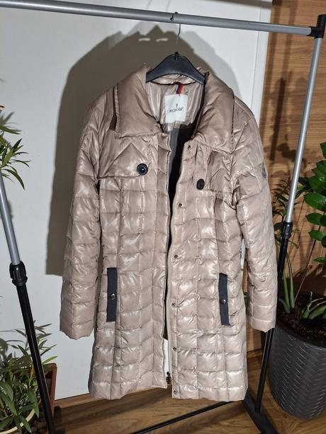 Moncler bunda dámska veľkosť M